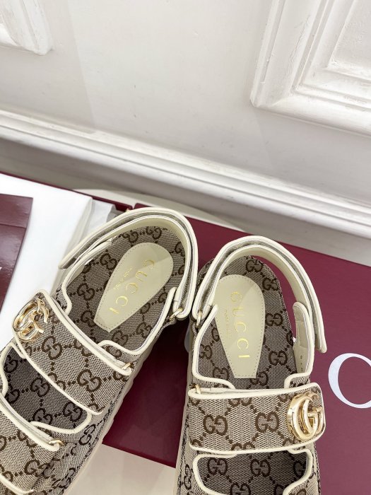 Sandals women's - the size 37 фото 2