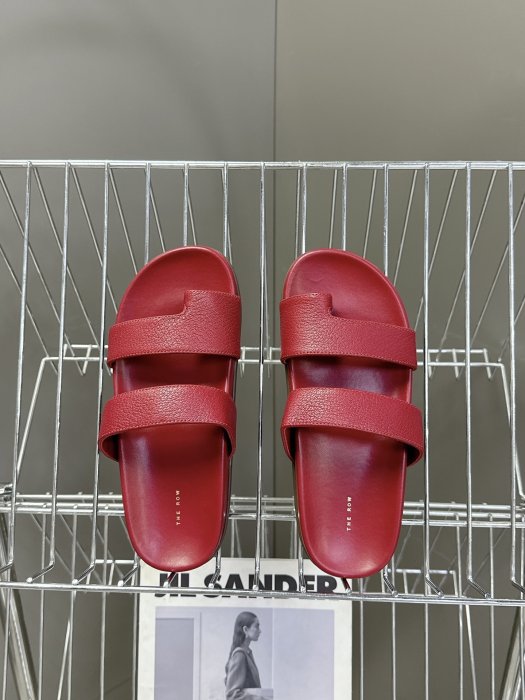 Шлепанцы фото 6