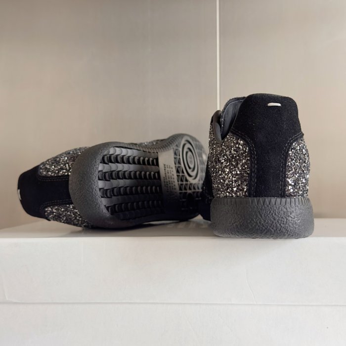 Кросівки фото 9