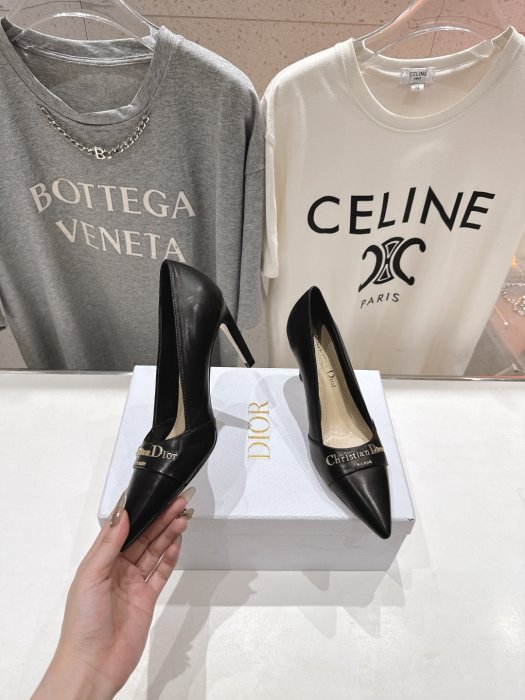 Туфлі жіночі фото 4