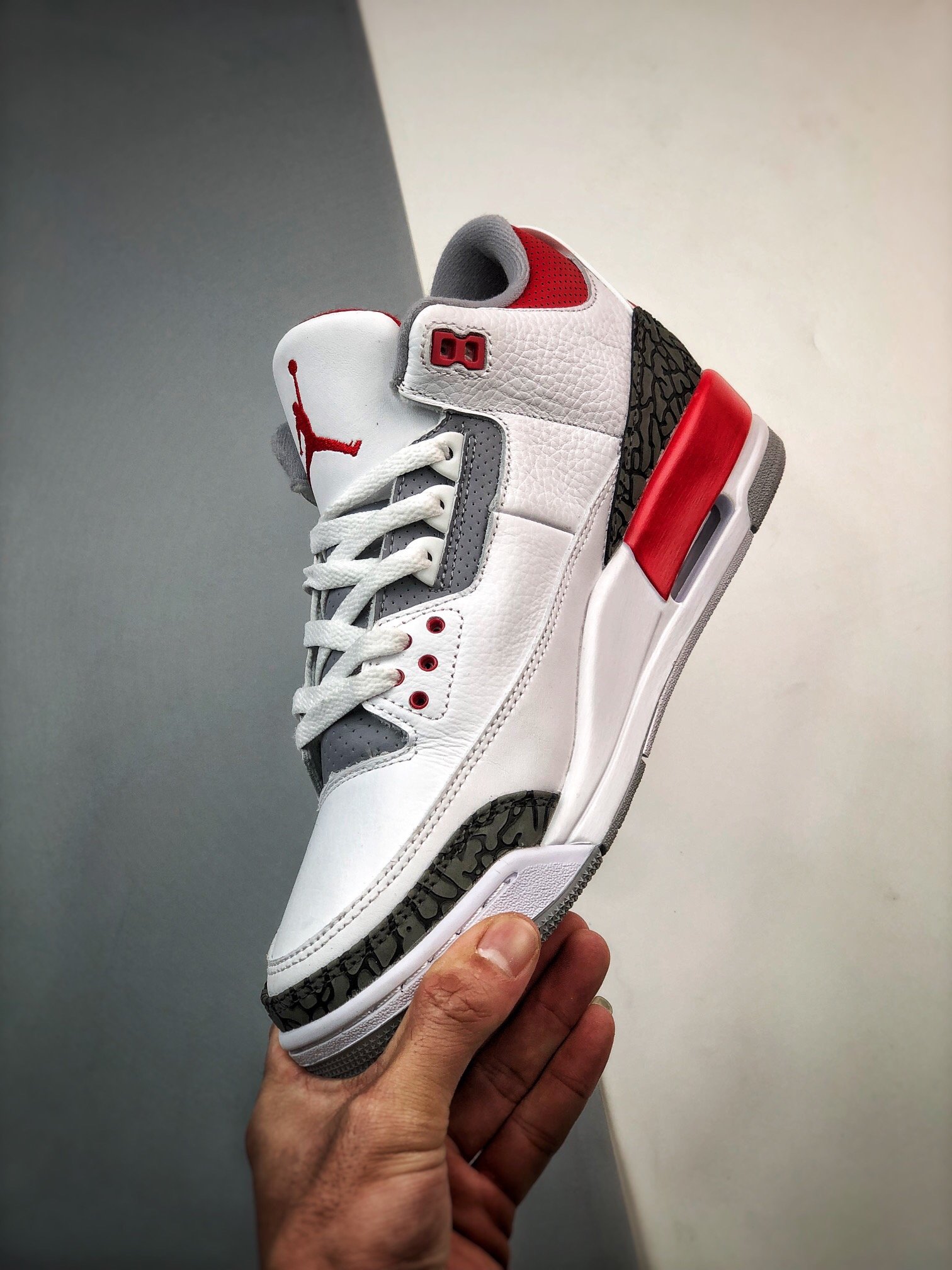 Retro 3 cheap red and white