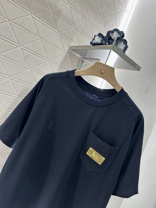 T-shirt women's фото 7