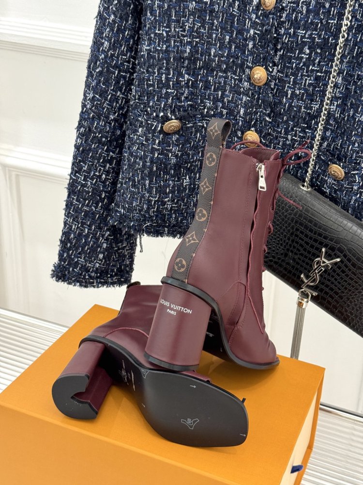 Ботинки женские фото 9