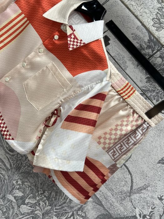 Костюм женский фото 6