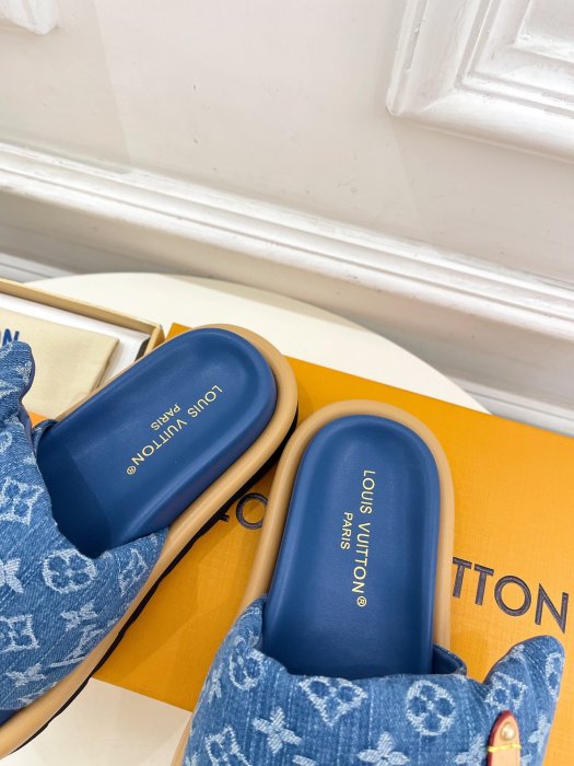 Шлепанцы фото 8