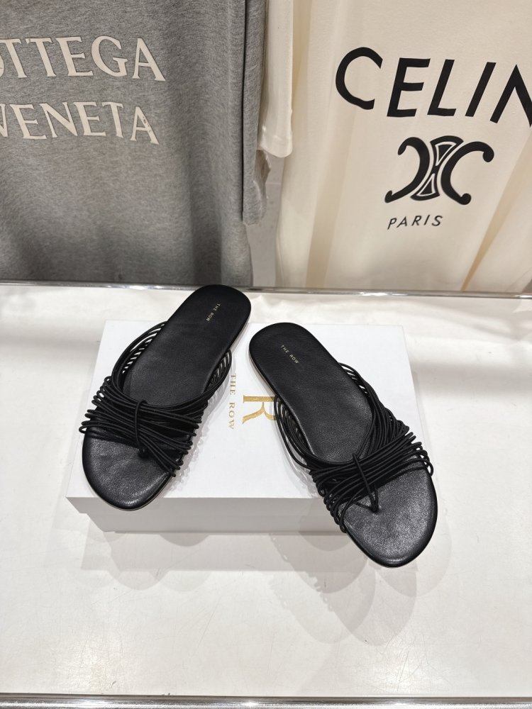 Шлепанцы женские фото 2