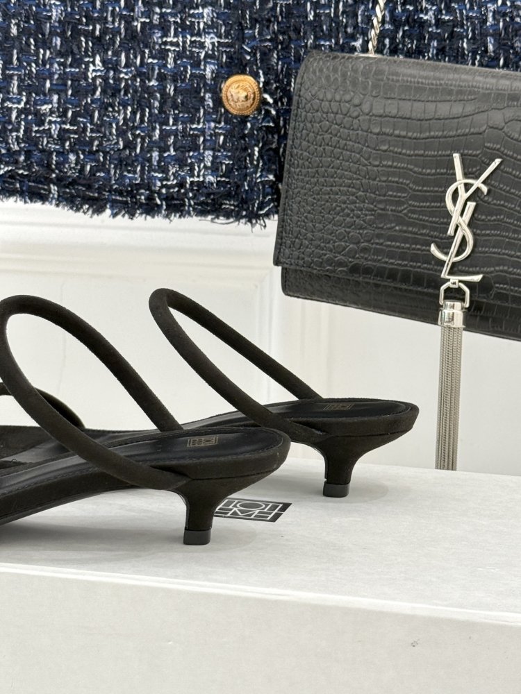 Босоножки фото 6