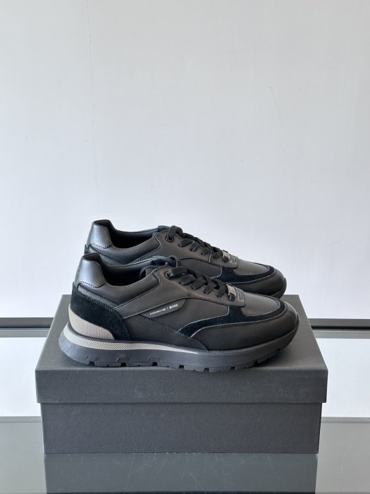 Кросівки чоловічі