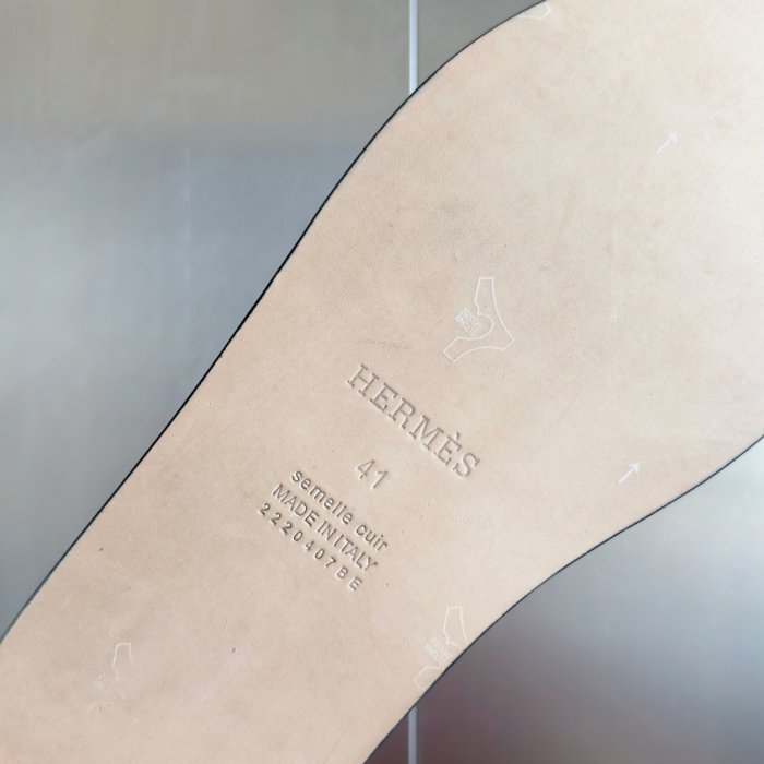 Шлепанцы женские фото 9