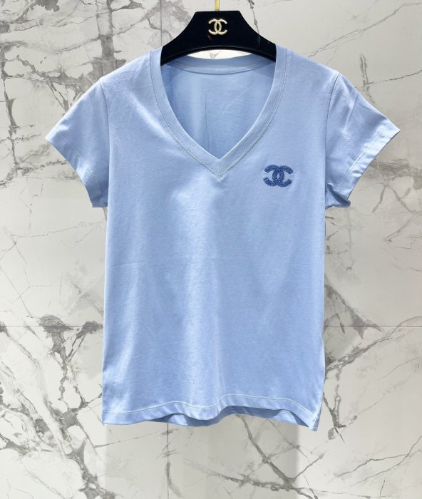 T-shirt women's фото 2