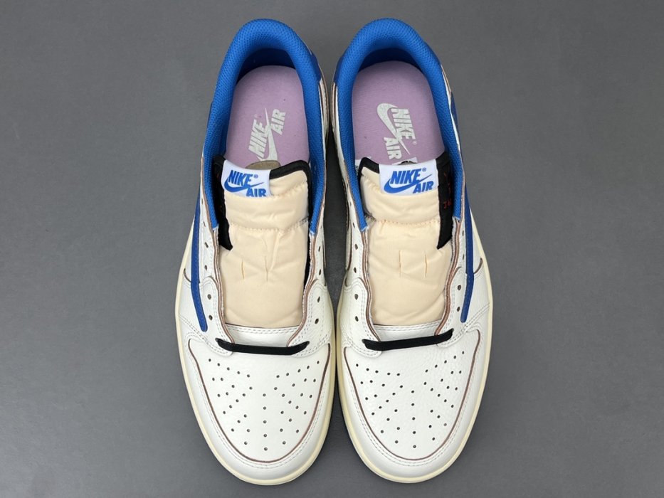 Кроссовки Travis Scott x Jordan Air Jordan 1 Low OG фото 4
