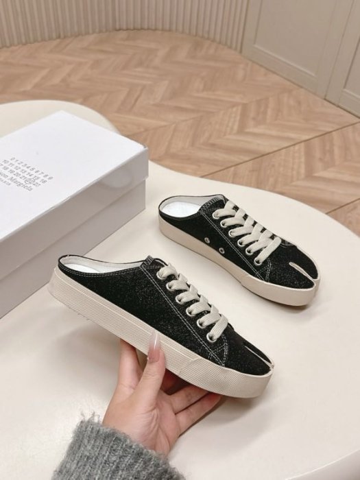 Кеди мюли з роздвоєним носком фото 5