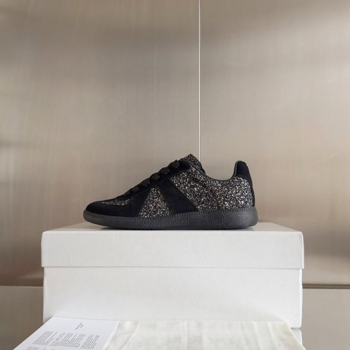 Кросівки фото 5