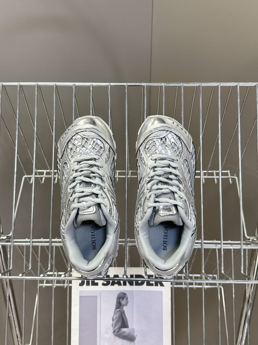 Кроссовки фото 6