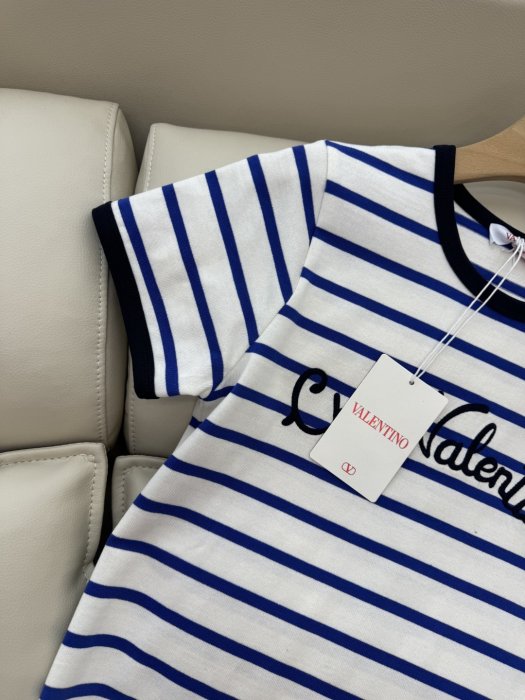 T-shirt women's фото 6