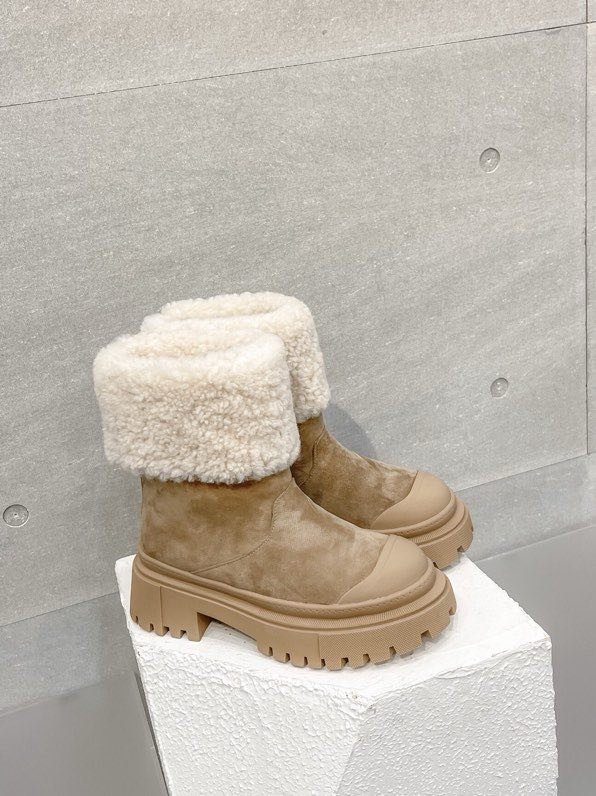 Winter women's boots