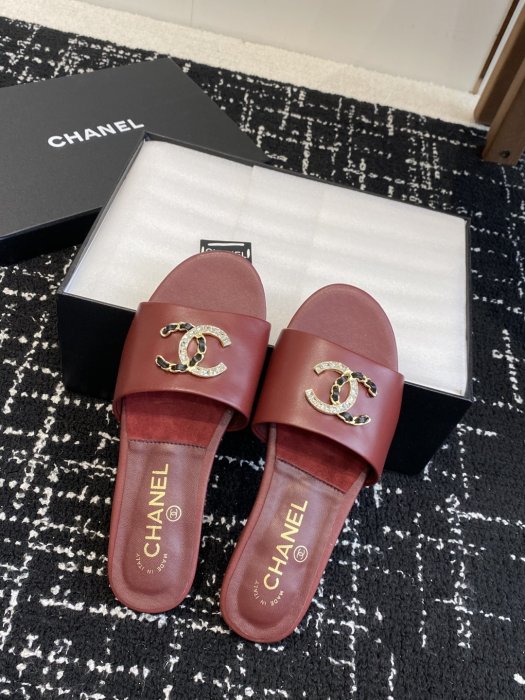 Шльопанці жіночі фото 4