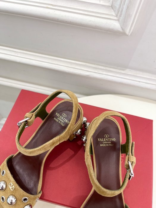 Босоножки фото 7