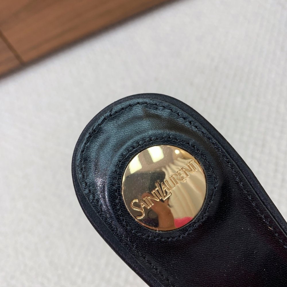 Босоножки фото 8