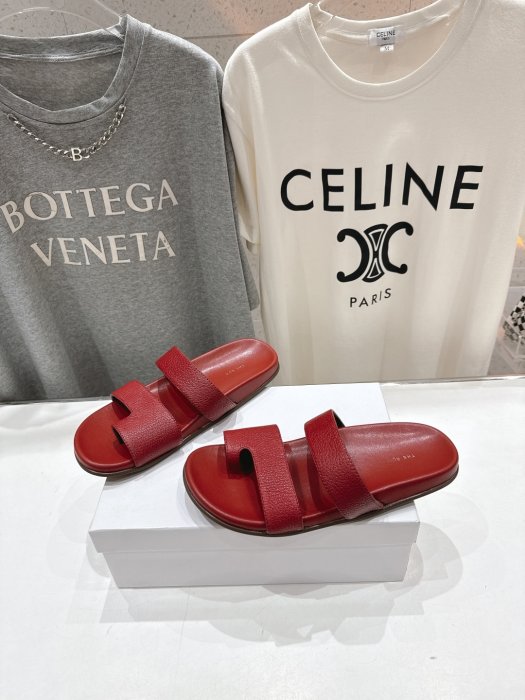 Шлепанцы фото 3