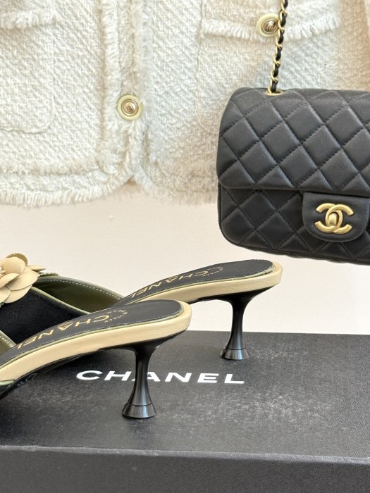 Босоножки фото 6