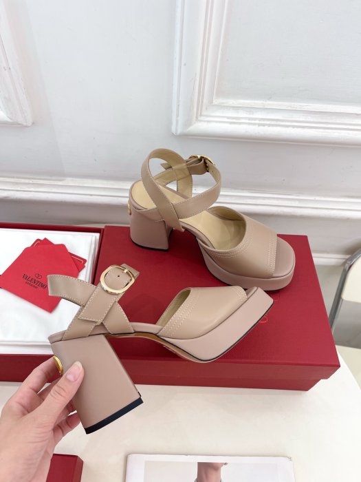 Босоножки фото 4