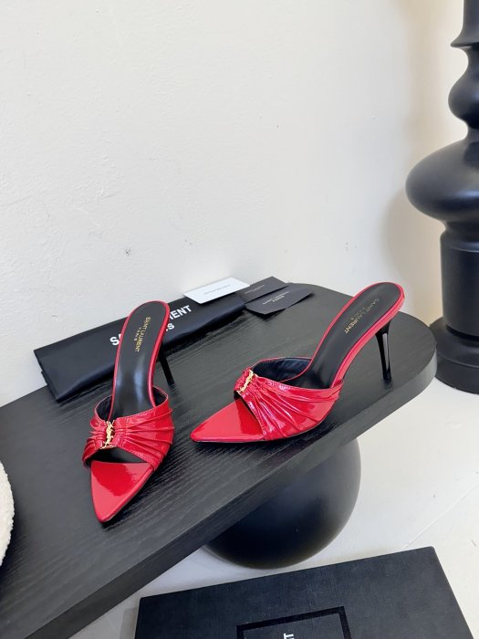 Босоножки фото 3