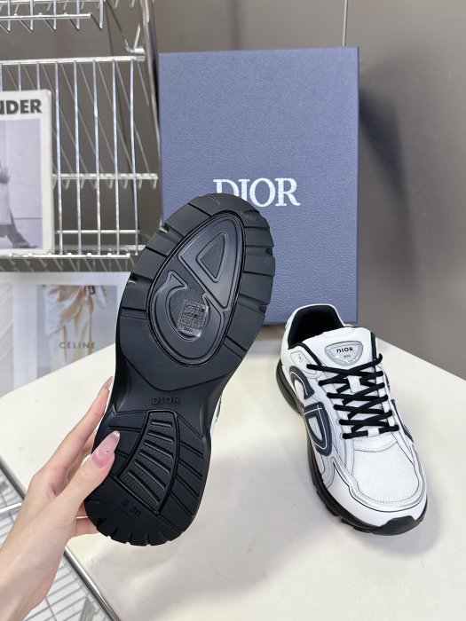 Кроссовки фото 9