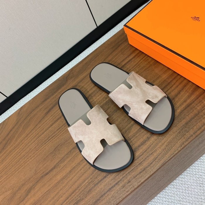 Шлепанцы женские фото 3