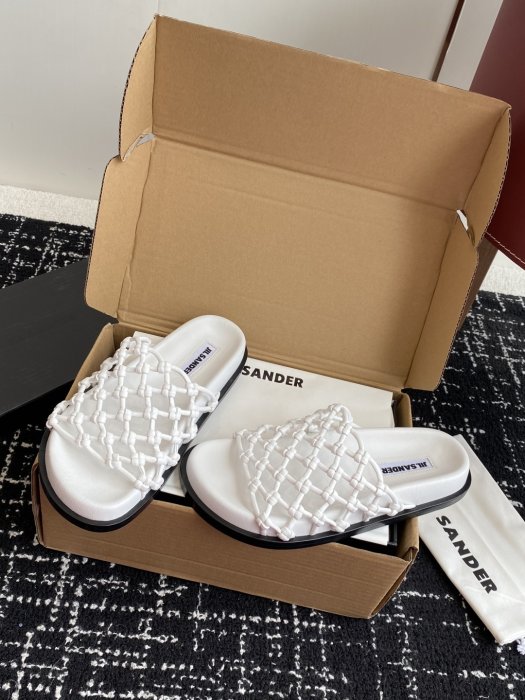 Шльопанці жіночі фото 3