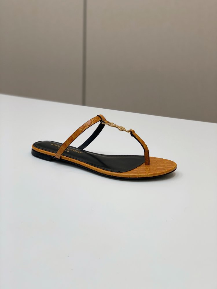 Шльопанці жіночі фото 6