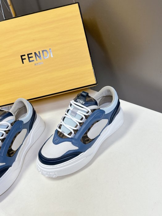 Кроссовки фото 4