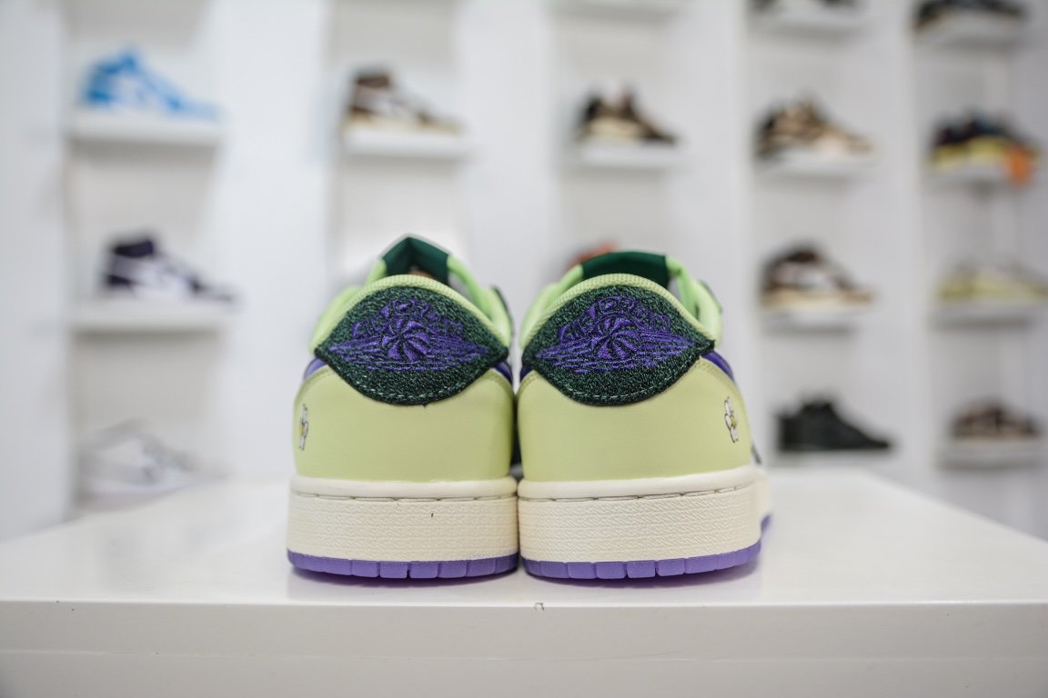 Кросівки Air Jordan 1 Retro Low Doernbecher FD9665-351 фото 2