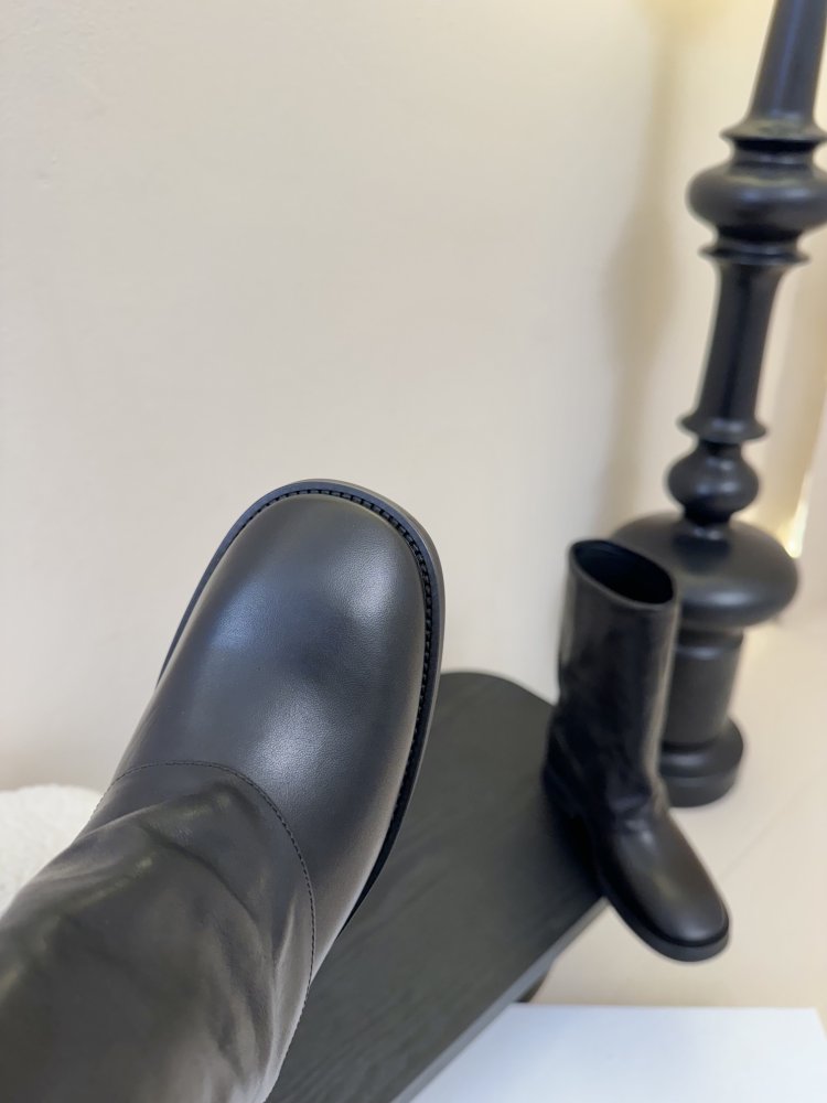 Чоботи жіночі фото 6