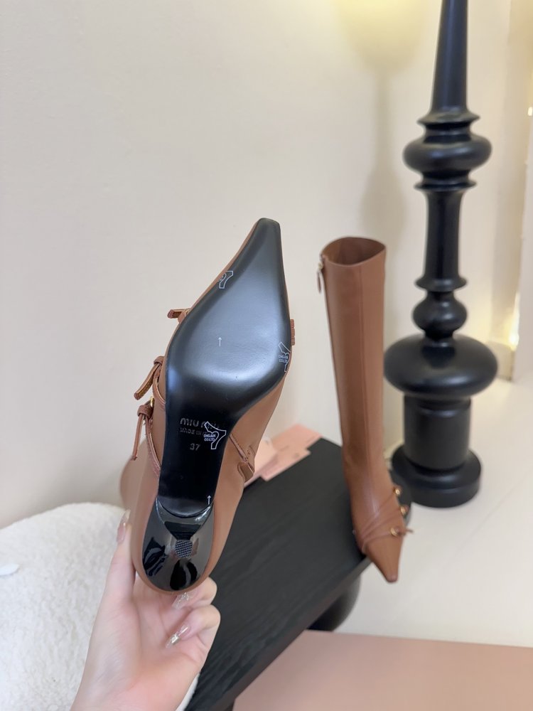 Сапоги женские фото 6