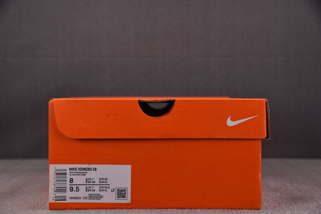 Кроссовки Vomero 18 White Electric Green Volt фото 6