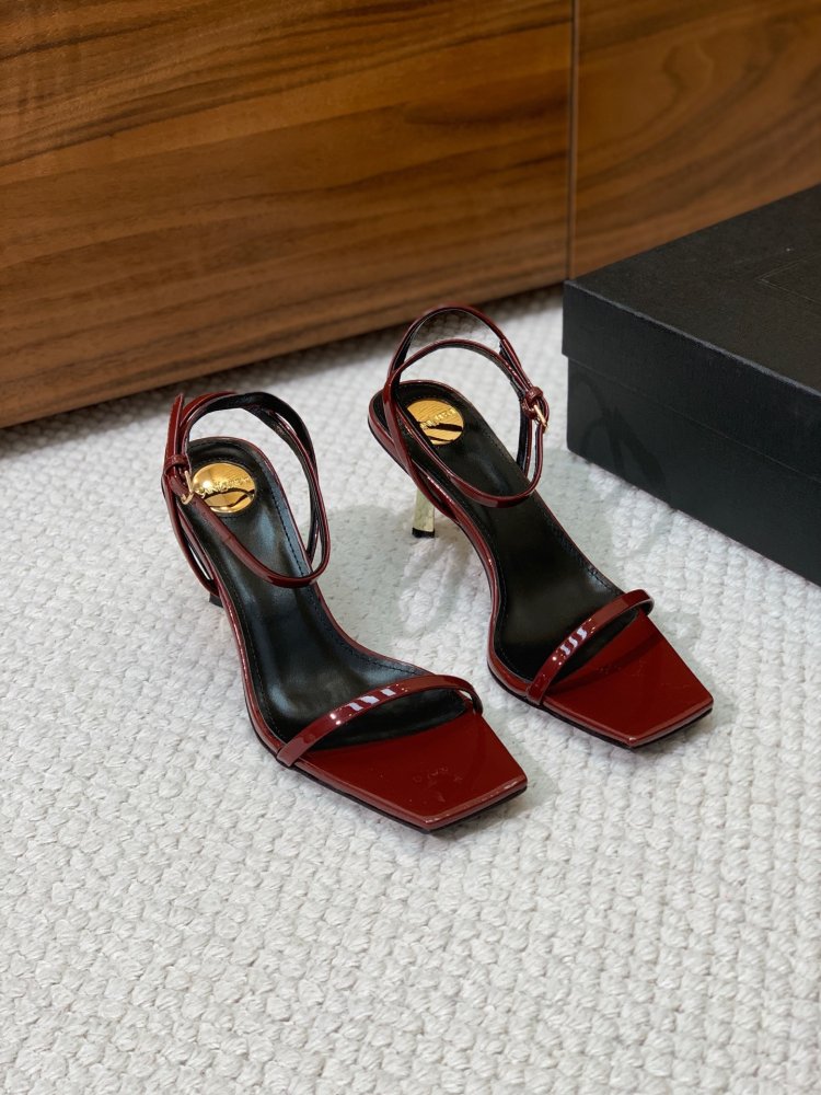 Босоніжки фото 6