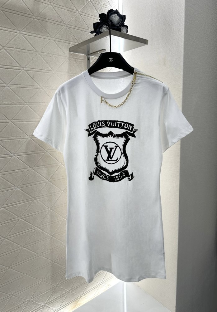 Футболка жіноча