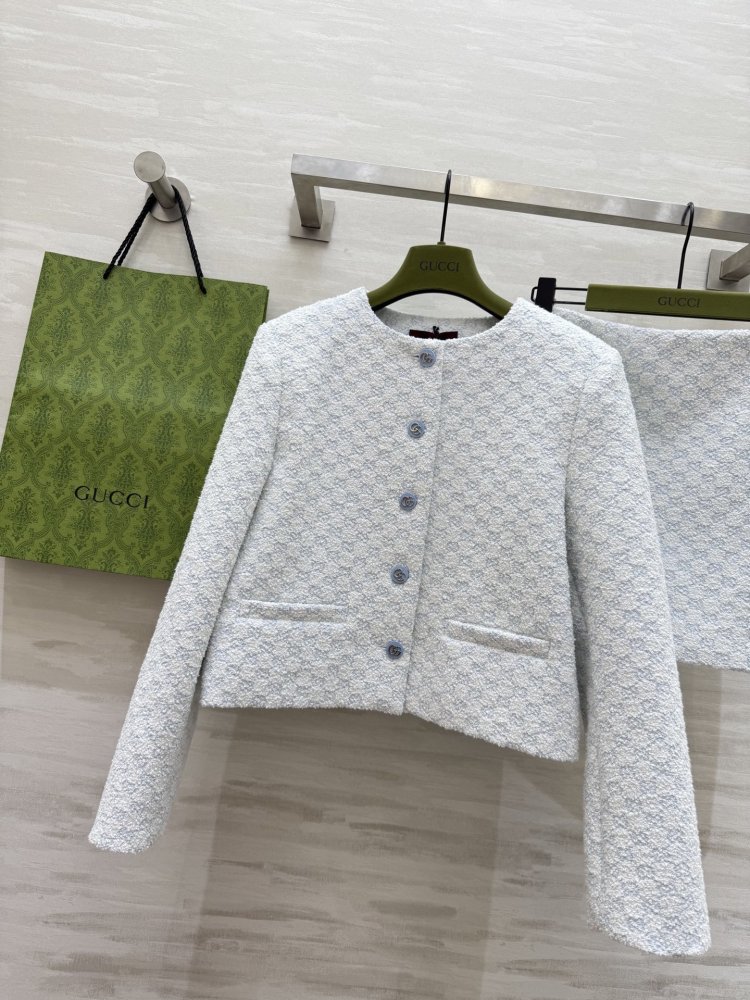 Costume female фото 5