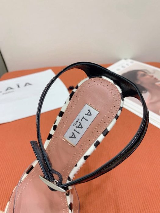 Босоножки фото 6