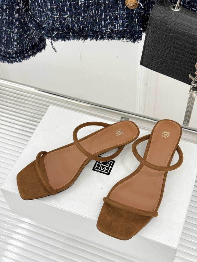 Босоножки фото 2