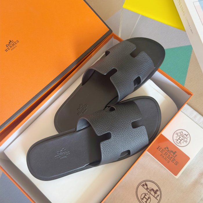 Шлепанцы женские фото 4