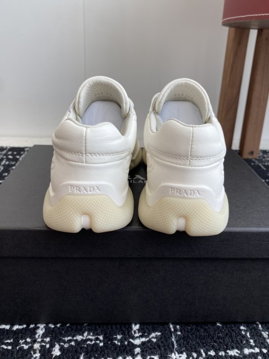 Кроссовки фото 8