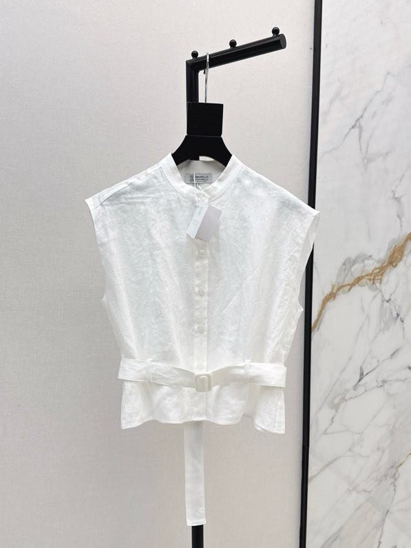 Коротка жіноча сорочка без рукавів