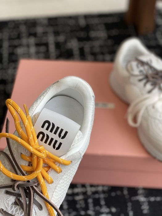 Кроссовки фото 8