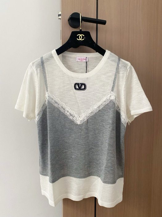 Футболка жіноча