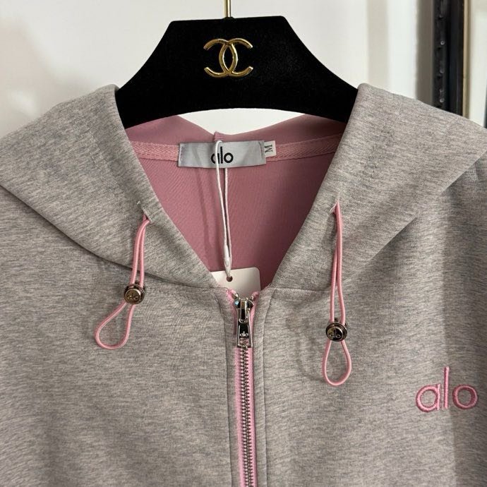 Костюм жіночий фото 7