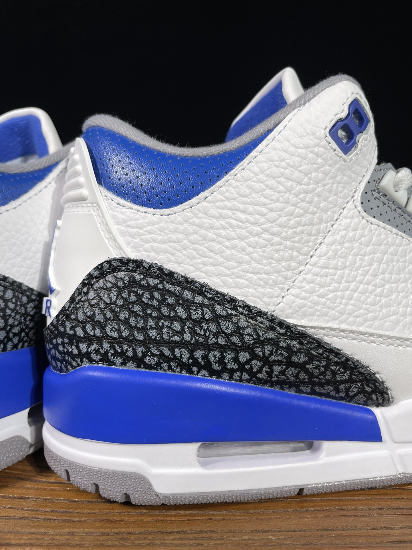 Кроссовки Air Jordan 3 Retro Racer Blue - CT8532-145 фото 5