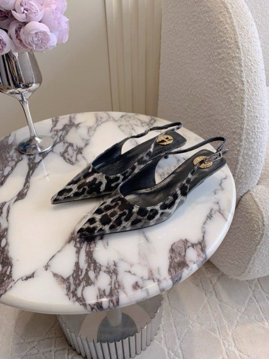 Босоножки фото 7