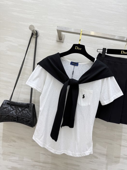 Costume female фото 2